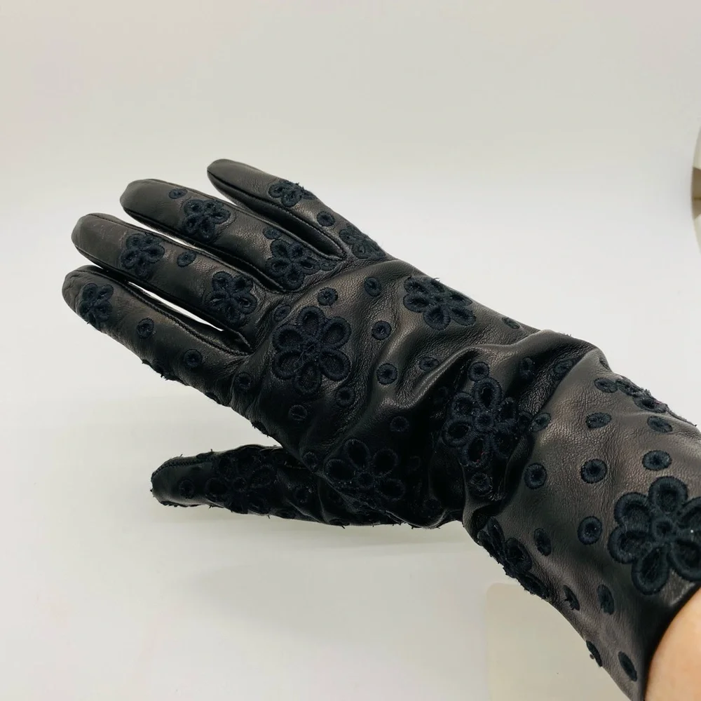 NWT Portolano Italian Leather Long Gloves Silk Lined Floral Detail Black Medium